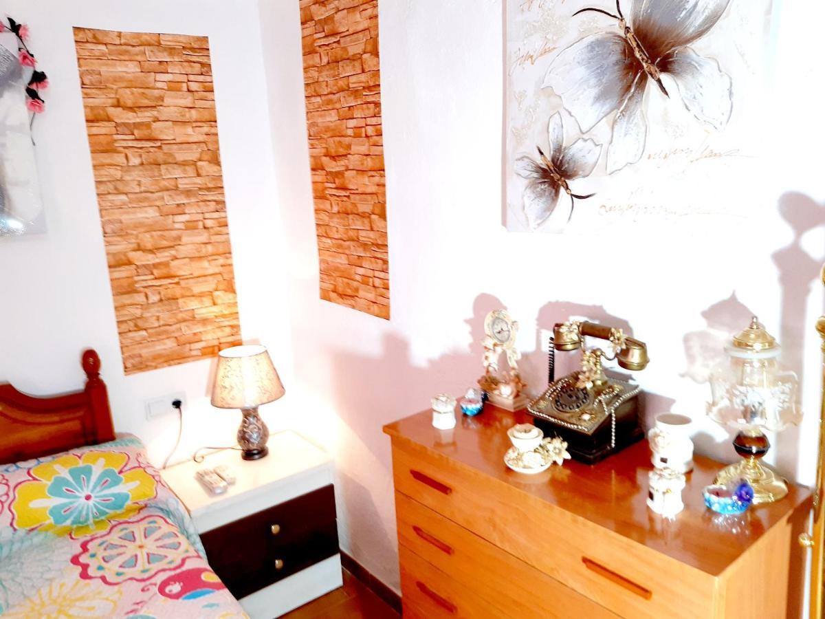 Charming House In Illar With Mountain View And Balcony Villa Eksteriør bilde