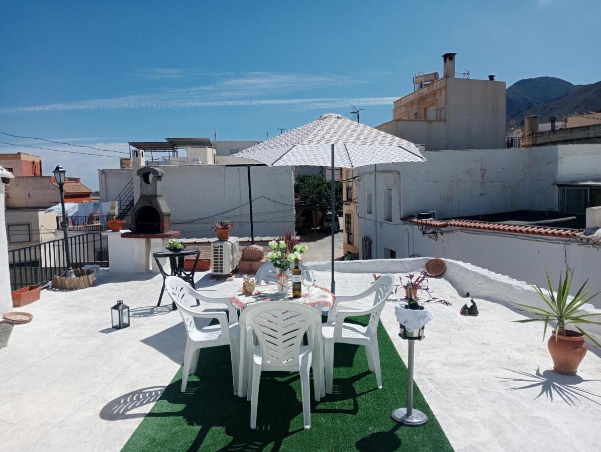 Charming House In Illar With Mountain View And Balcony Villa Eksteriør bilde