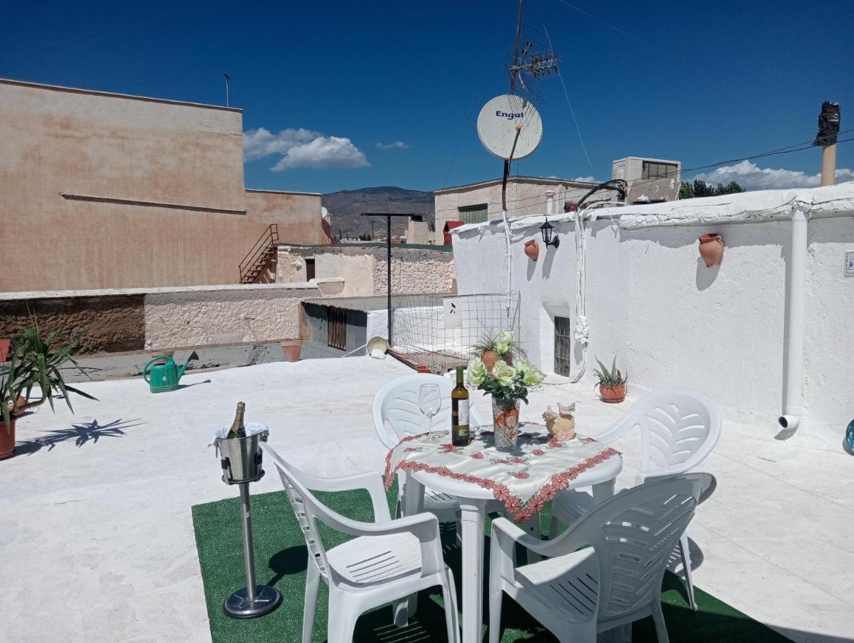 Charming House In Illar With Mountain View And Balcony Villa Eksteriør bilde