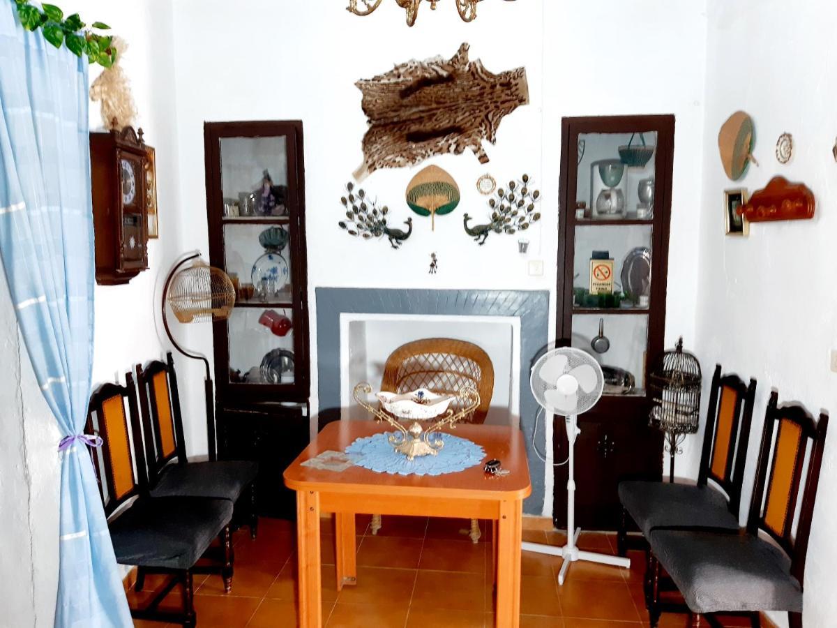 Charming House In Illar With Mountain View And Balcony Villa Eksteriør bilde