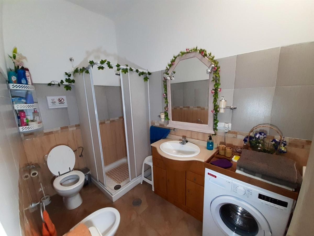 Charming House In Illar With Mountain View And Balcony Villa Eksteriør bilde