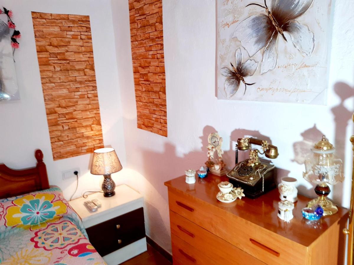 Charming House In Illar With Mountain View And Balcony Villa Eksteriør bilde