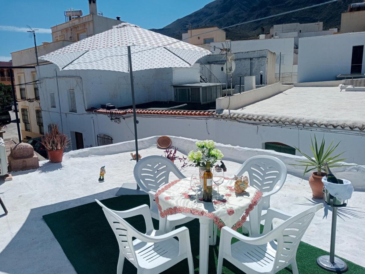 Charming House In Illar With Mountain View And Balcony Villa Eksteriør bilde